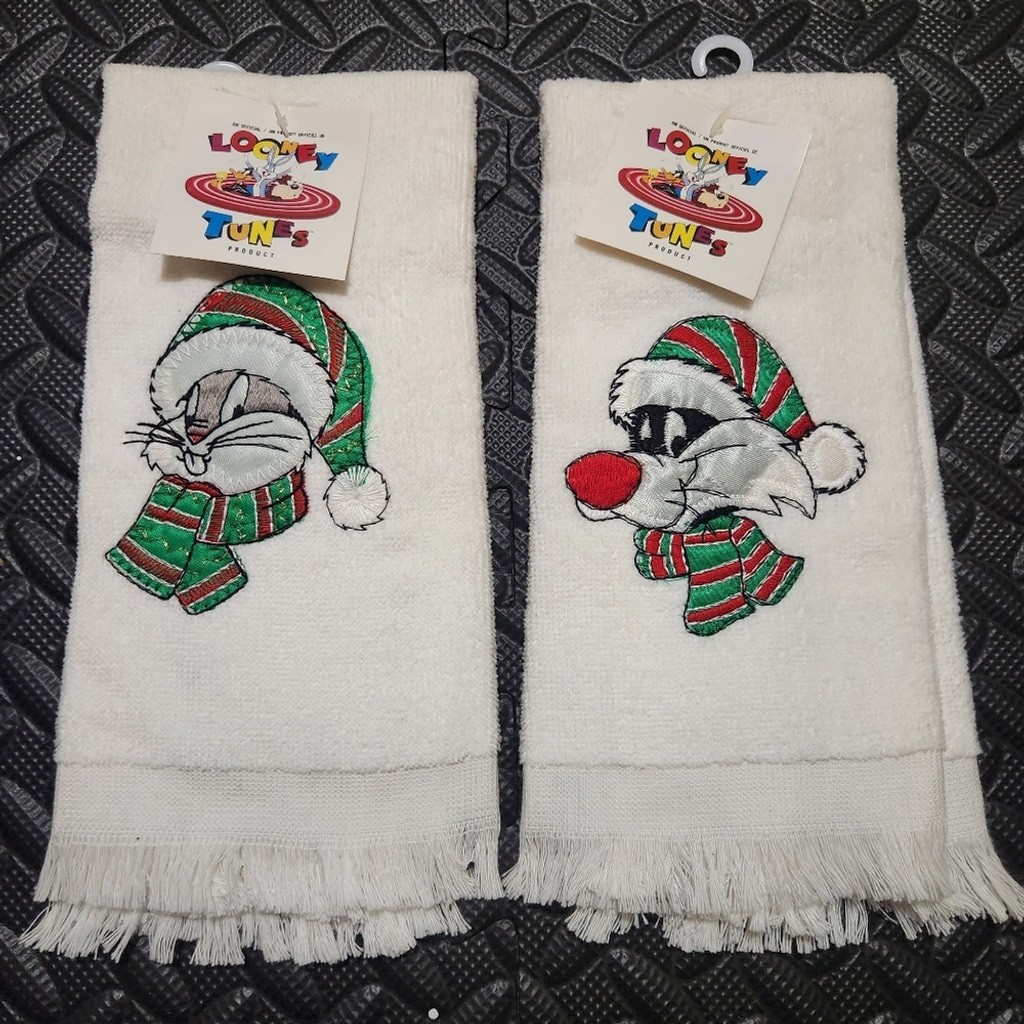 Vintage 90s Looney Tunes Christmas Hand Towels Bugs Bunny Sylvester NWT
