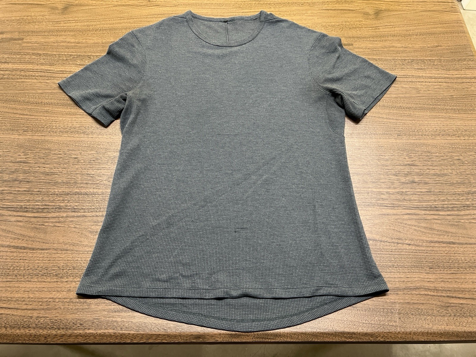Lululemon Men\'s Green Thermal Short-Sleeve Shirt - Medium