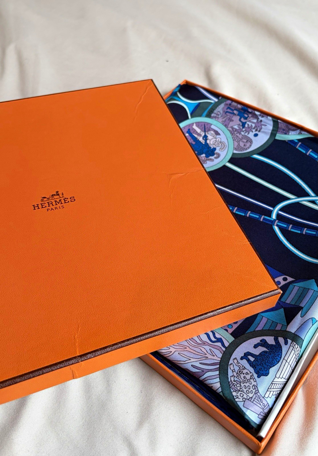 HERMES Le Laboratoire du Temps 90cm Silk Twill Square Scarf Blue Navy HERMES Le Laboratoire du Temps 90cm Silk Twill Square Scarf Blue Navy