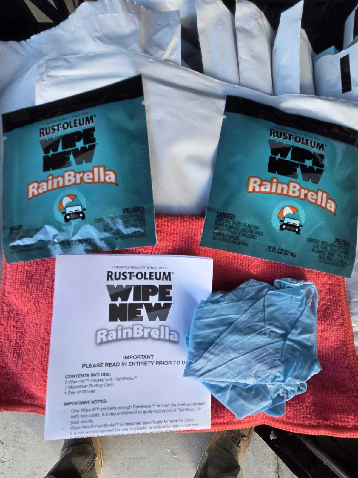 Rust-Oleum Wipe New RainBrella Windshield Treatment 2-Pack – Sealed