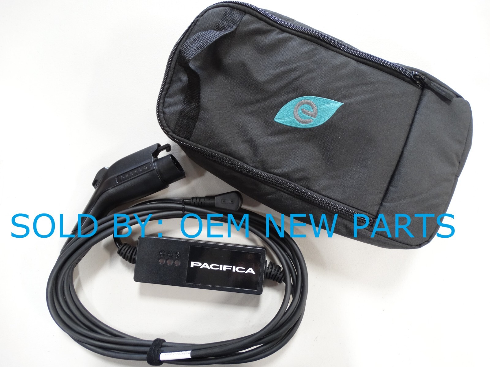 NEW OEM 2017-2024 Chrysler Pacifica Voyager Hybrid EV Charger W Bag 05185142AB NEW OEM 2017-2024 Chrysler Pacifica Voyager Hybrid EV Charger W Bag 05185142AB