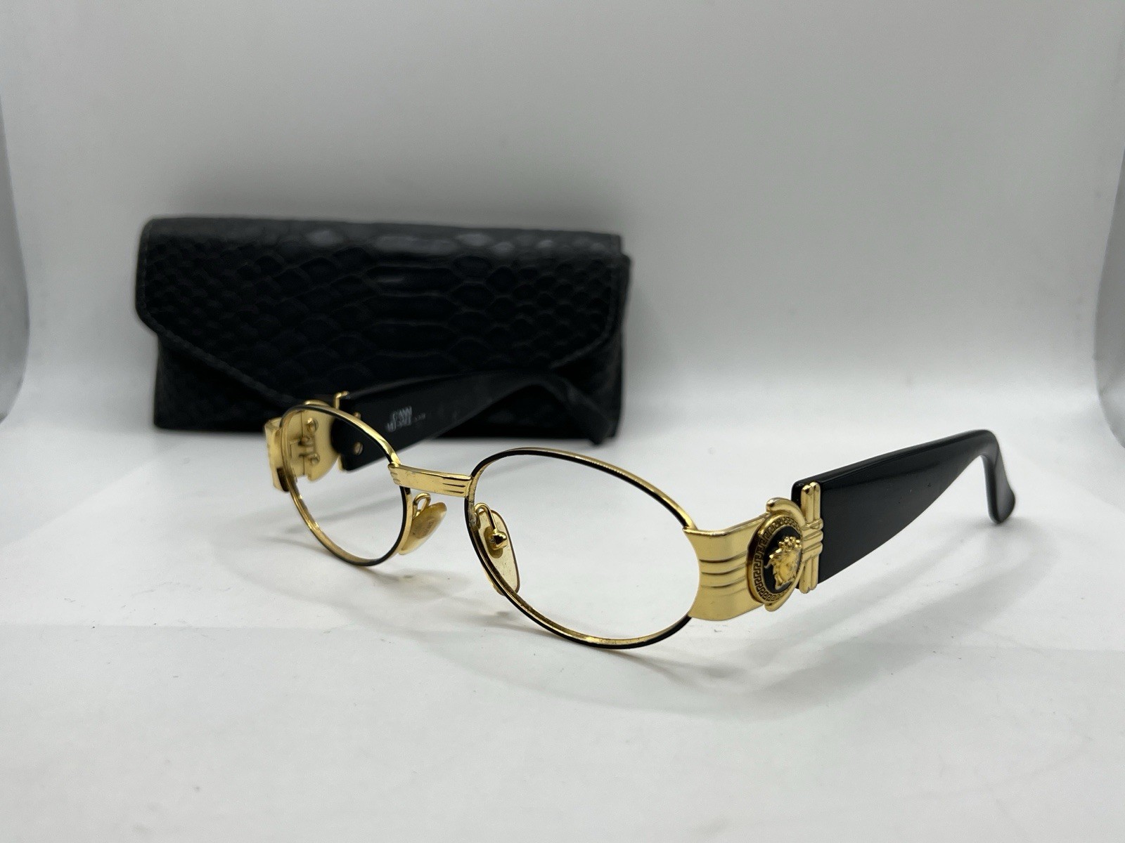Vintage Gianni Versace S72 Col 16L Black Gold Medusa Frame Only