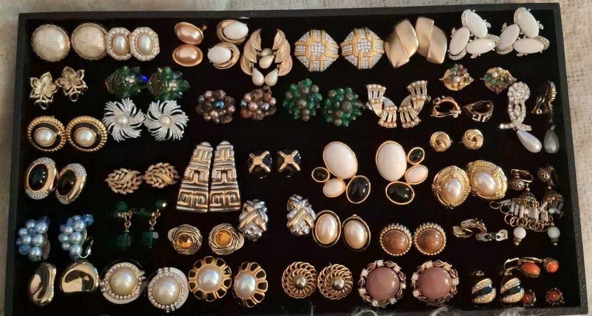 Vintage Designer Clip On Earring Lot Tray Signed Givenchy Trifari Kramer Coro +