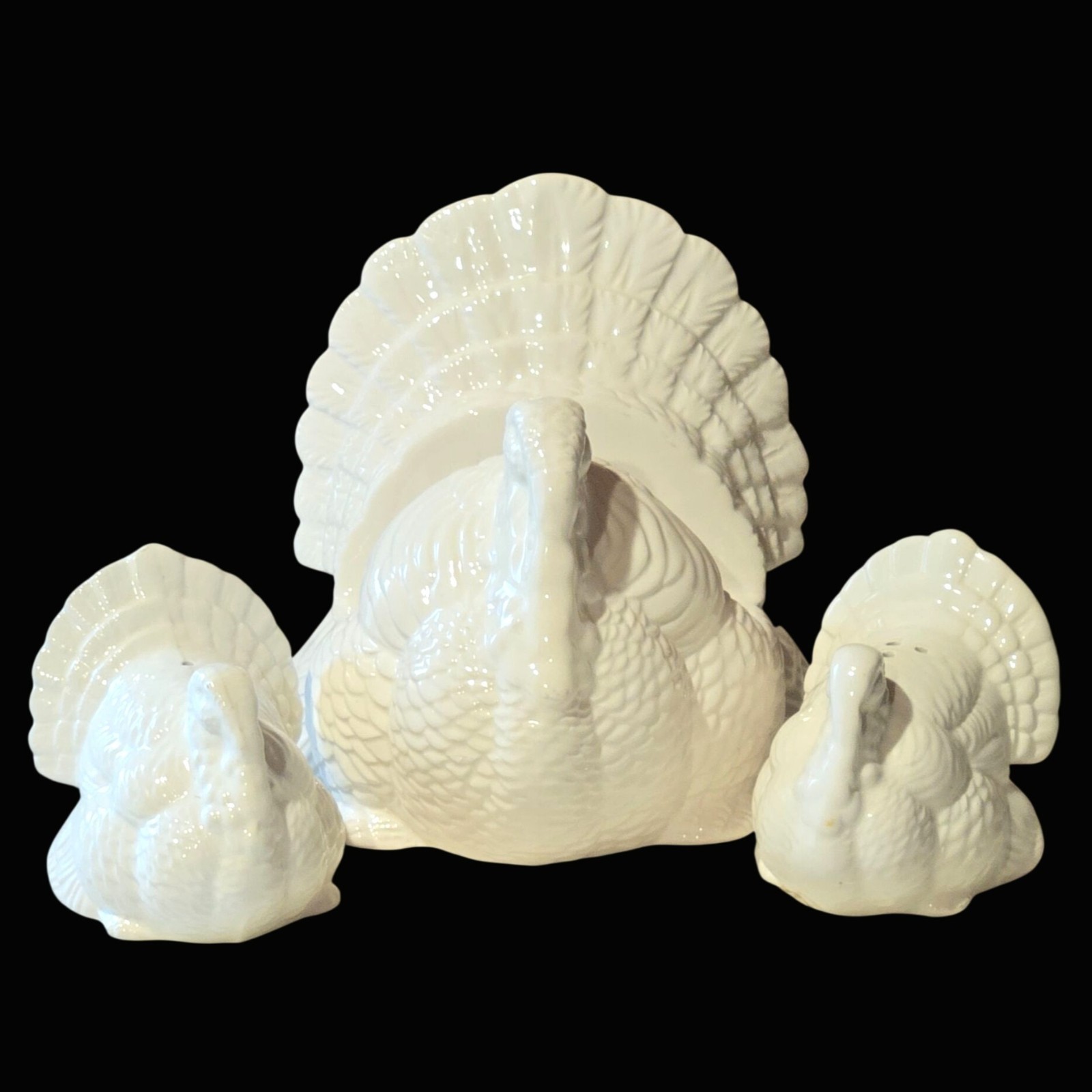 Vintage Turkey Napkin Holder Salt & Pepper shaker set 3 pcs Thanksgiving table Vintage Turkey Napkin Holder Salt & Pepper shaker set 3 pcs Thanksgiving table