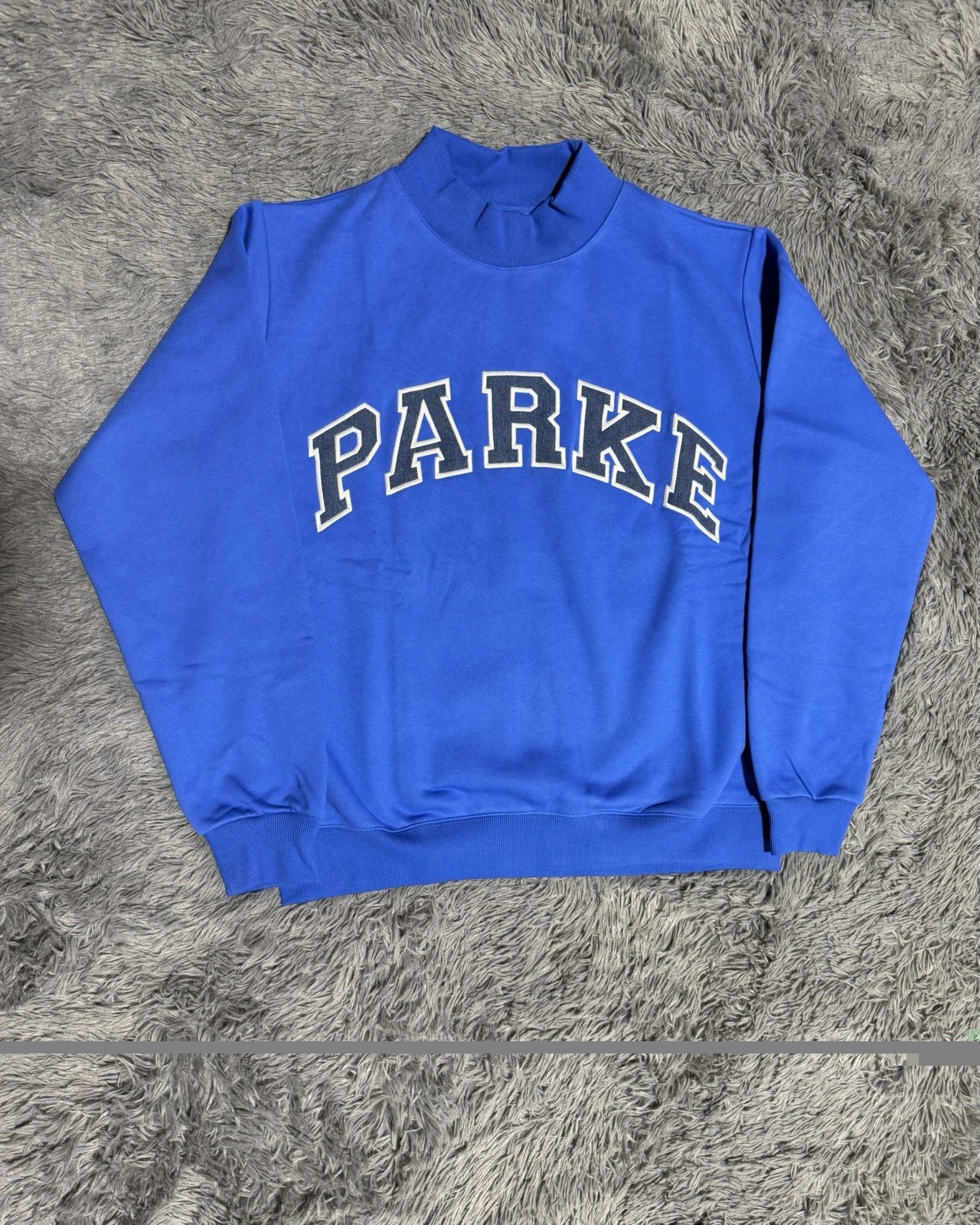 Parke Women’s Varsity Mockneck Sweatshirt Blue in S/M Parke Women’s Varsity Mockneck Sweatshirt Blue in S/M