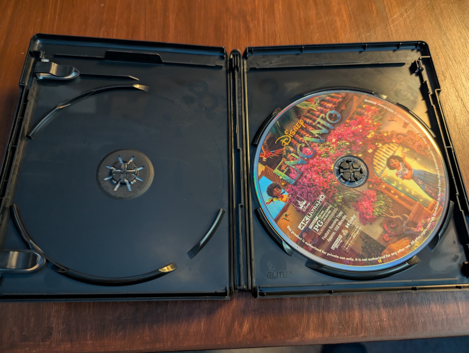 Encanto 4k UHD (Disney/Pixar)- Like New- Choice with or w/o blu-ray