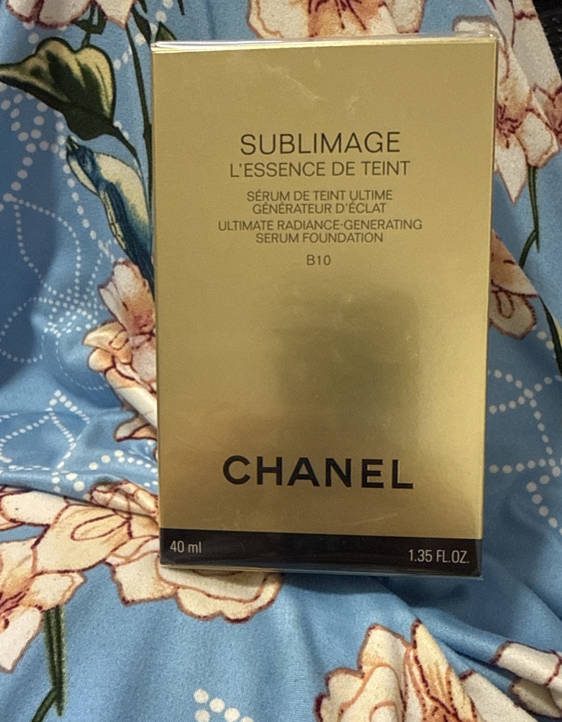 Chanel Sublimage Serum Foundation. B10 Nib Sealed Chanel Sublimage Serum Foundation. B10 Nib Sealed