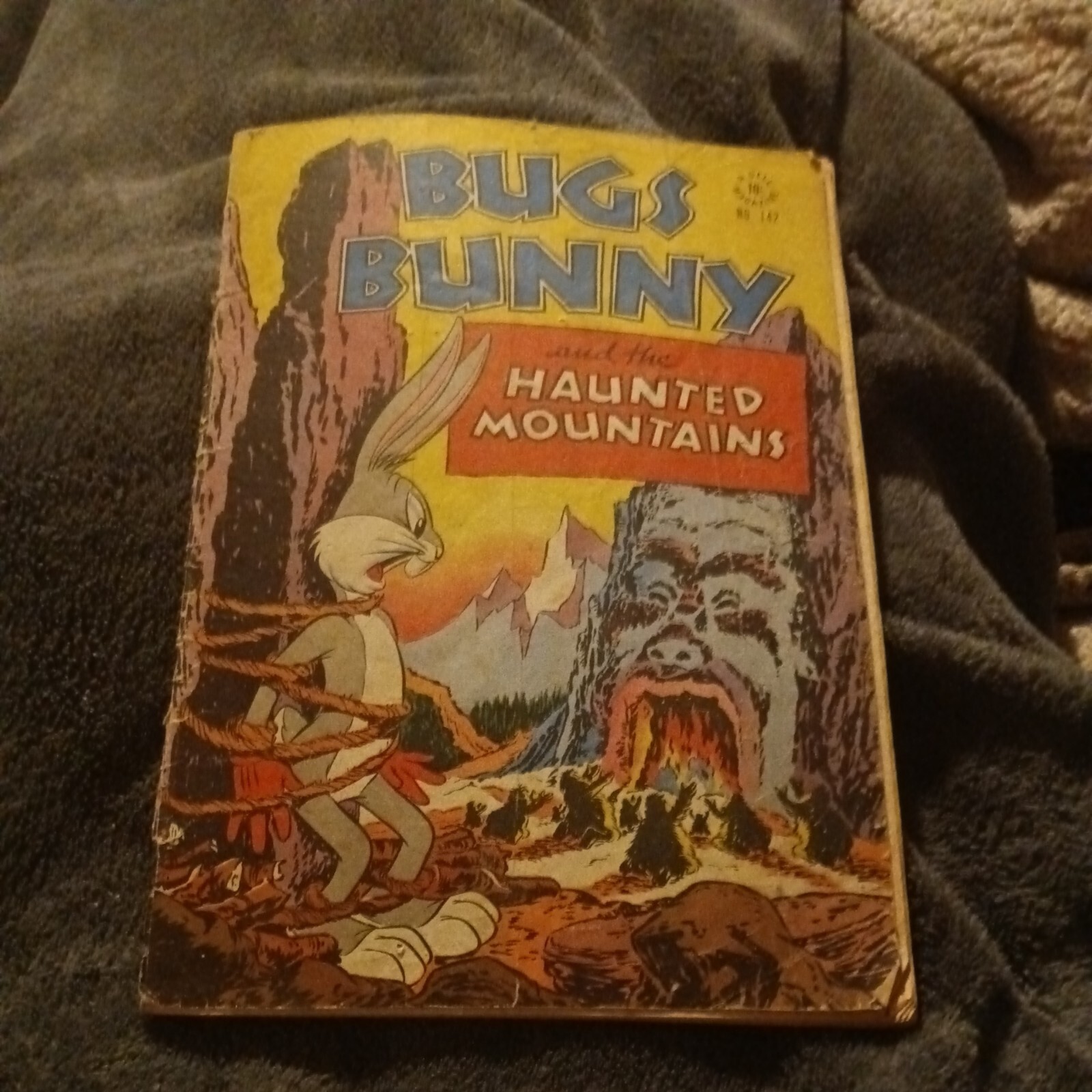 BUGS BUNNY 1947 DELL four color 142(#5) Comics Book golden age precode cartoon 