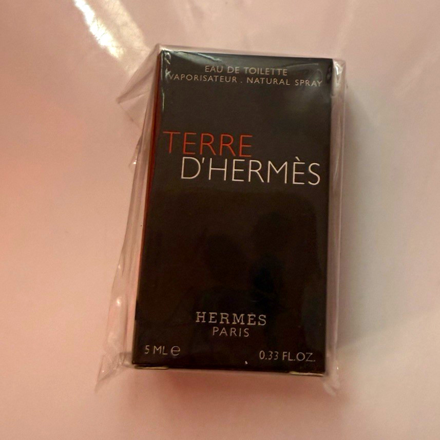 Hermès Terre d\'Hermès Eau de Toilette Spray Travel Size 0.33 fl oz
