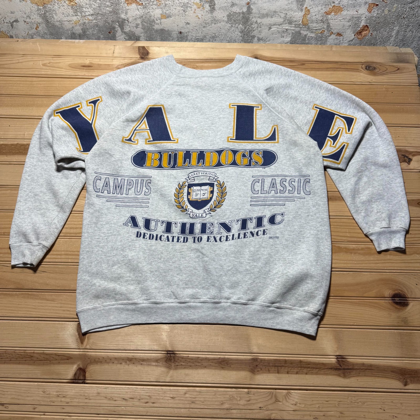 Vintage 90s Yale Bulldogs NCAA Campus Classic Graphic Sweatshirt USA Made XXL