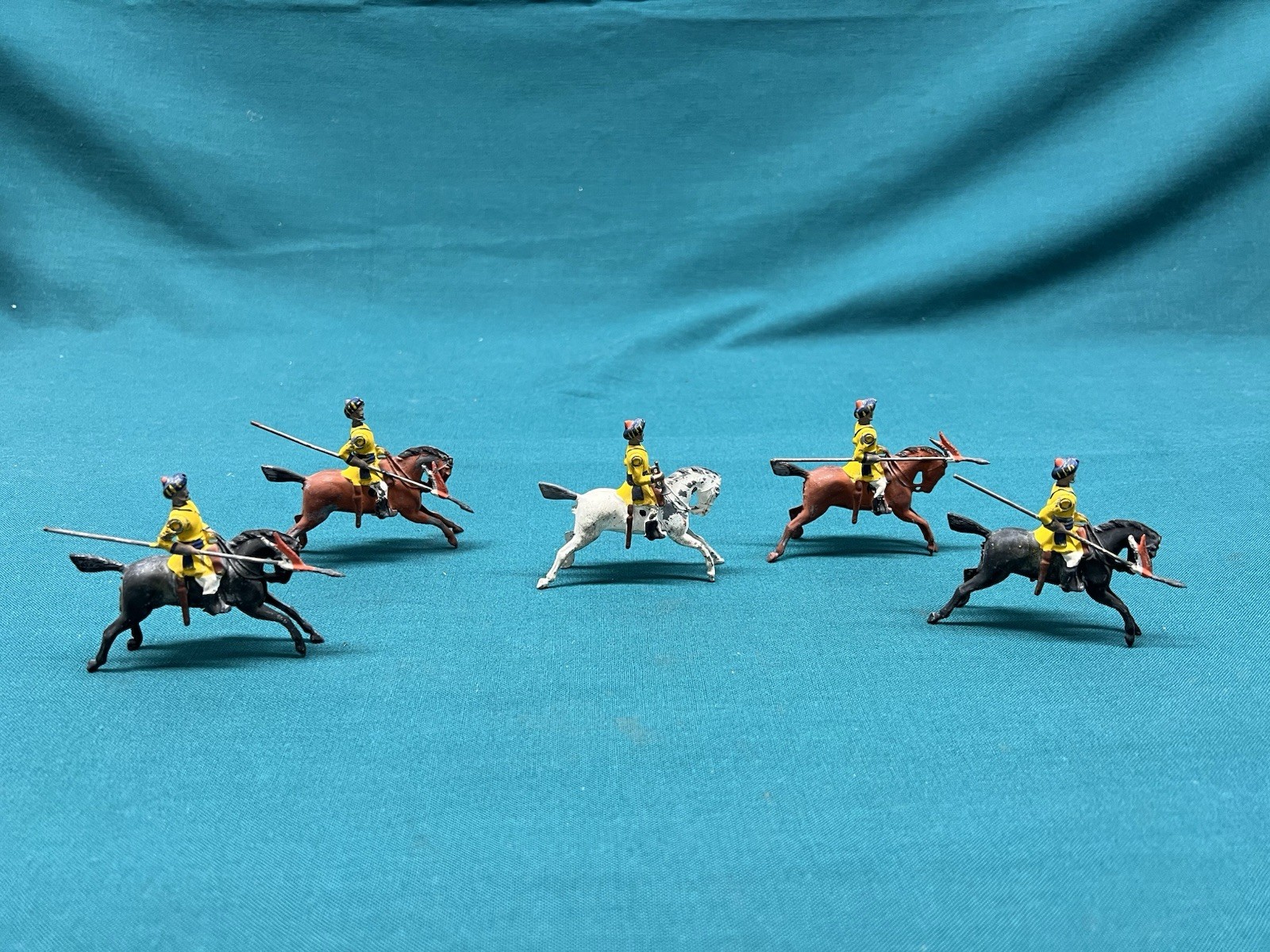 Lot of 5 Britains Pre-War Soldiers Set #47 1st Bengal Cavalry Soldiers