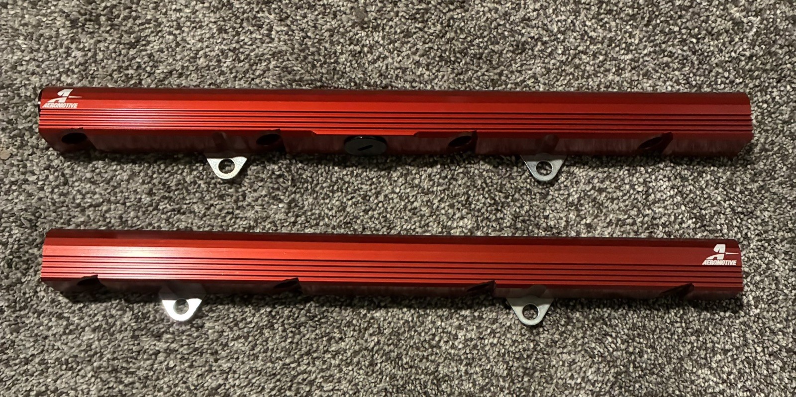 Aeromotive for 5.0 Liter Ford Billet Fuel Rails 5/8in I.D.