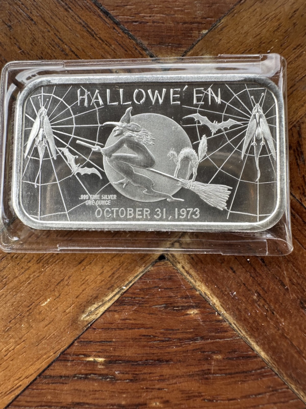 Vintage 1973 Happy Halloween Madison Mint 1 Oz .999 Silver Bar