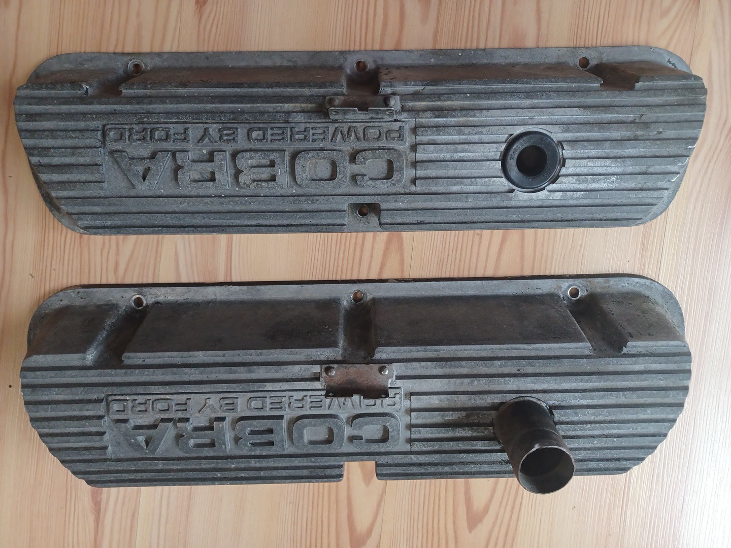 Original 1967-1970 Shelby GT 350 Small Block COBRA Closed Letters Valve Covers Original 1967-1970 Shelby GT 350 Small Block COBRA Closed Letters Valve Covers