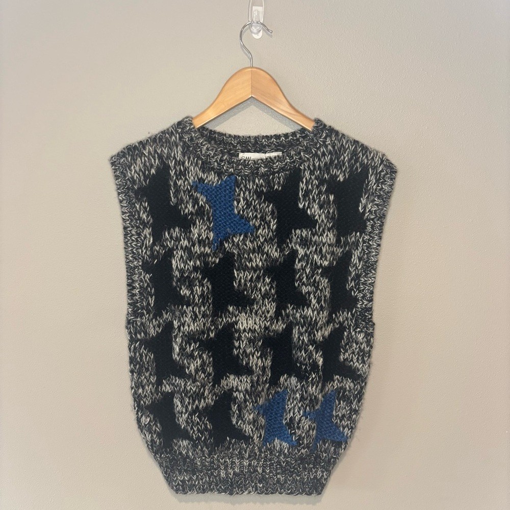 VINTAGE SML SPORT Hand Knit Sweat Vest Black Blue and Grey Star Shapes Sz Large VINTAGE SML SPORT Hand Knit Sweat Vest Black Blue and Grey Star Shapes Sz Large