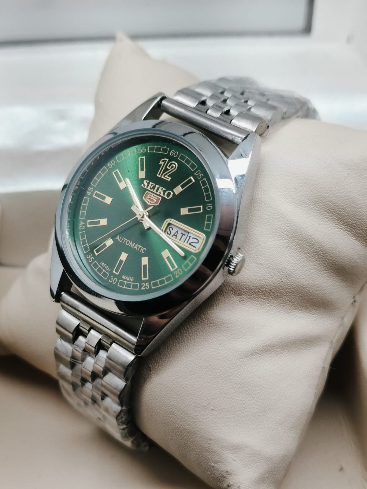  Vintage Automatic Seiko Refurbished GreenDial Day / Date Men\'s Wrist Watch 