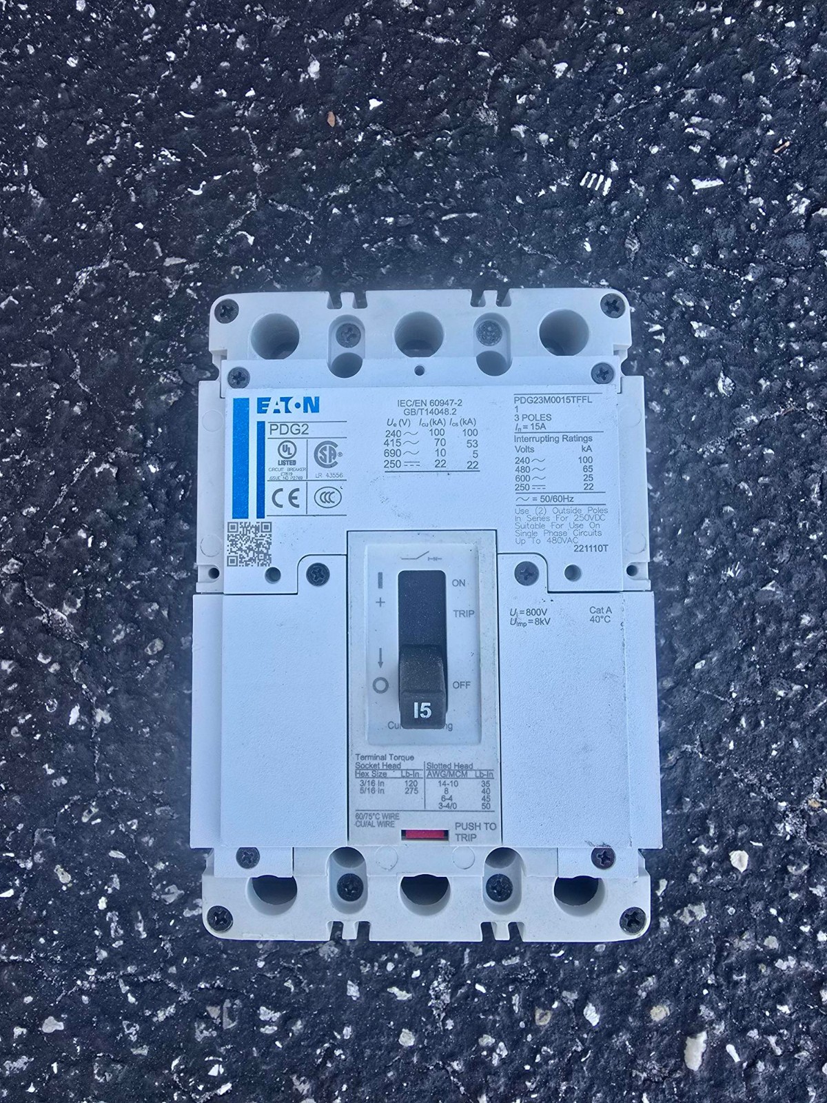 Eaton PDG23M0015TFFL 3-Pole 600V 15A Power Defense Molded Case Circuit Breaker Eaton PDG23M0015TFFL 3-Pole 600V 15A Power Defense Molded Case Circuit Breaker