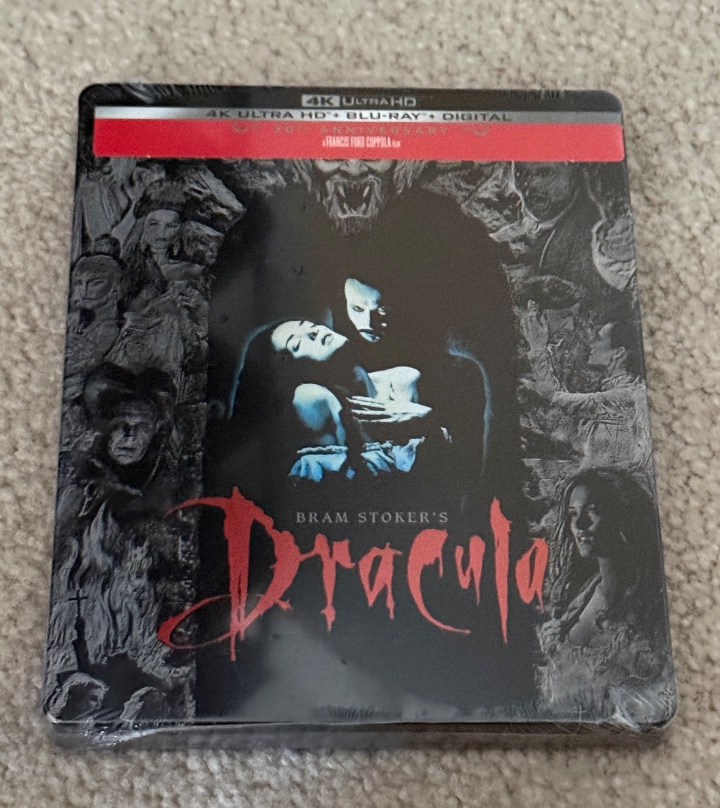New Steelbook Bram Stoker\'s Dracula 30th Anniversary (4K / Blu-ray + Digital) New Steelbook Bram Stoker\'s Dracula 30th Anniversary (4K / Blu-ray + Digital)