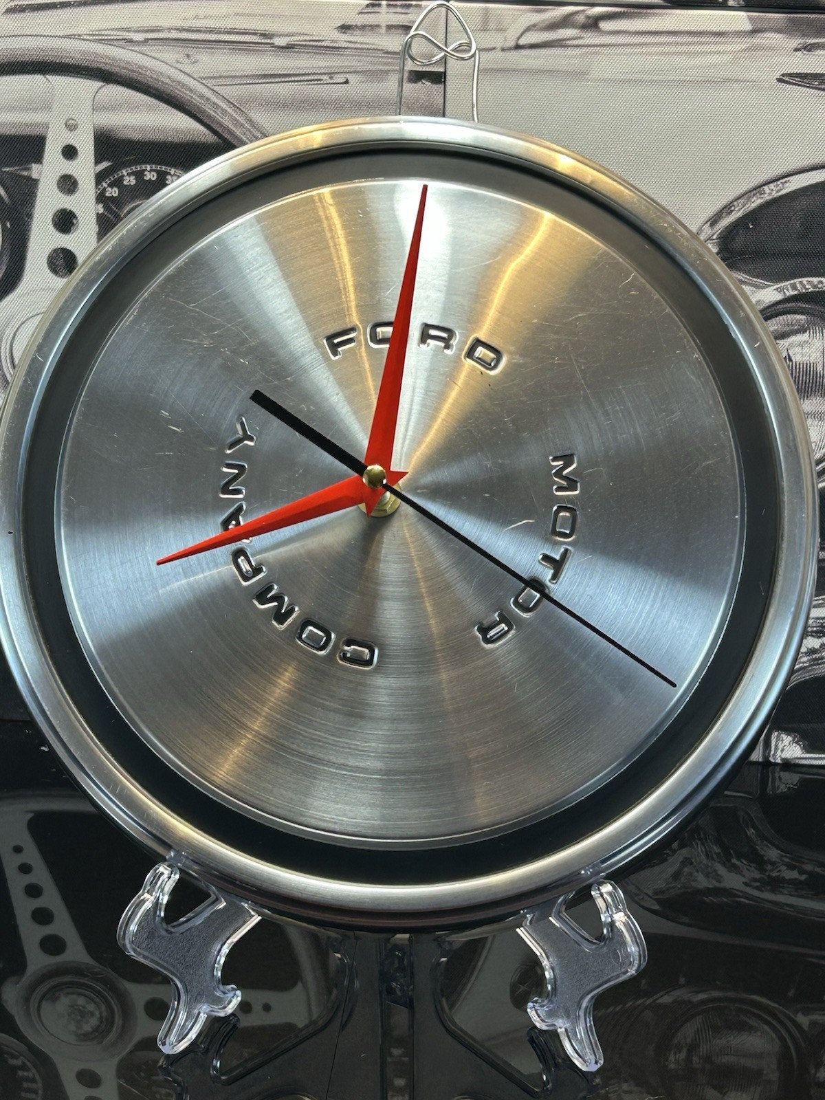 Vintage 1971-1974 Ford Truck Hubcap Clock 10.5