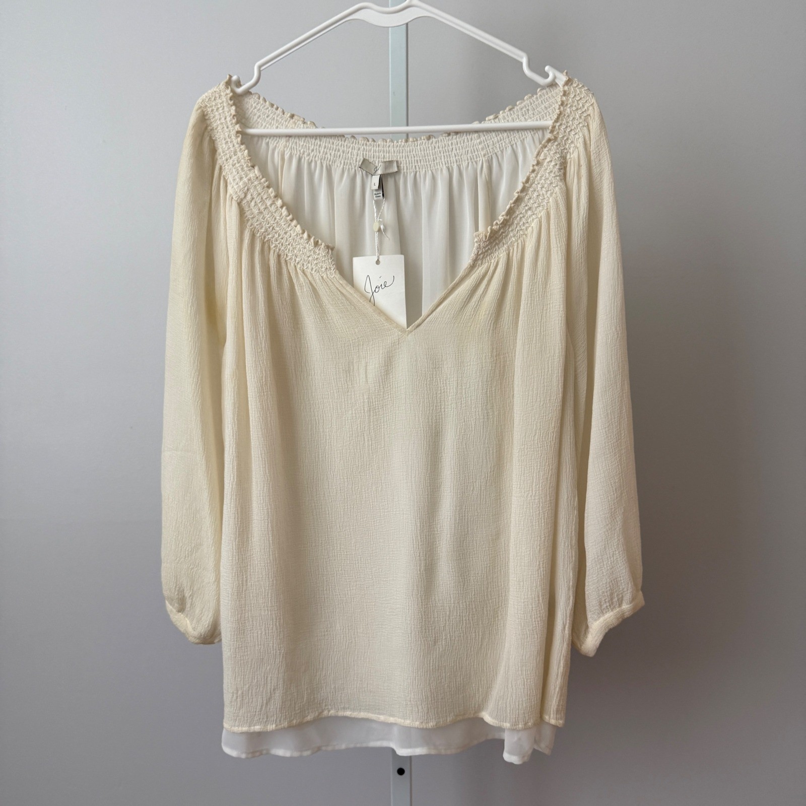 Joie Silk Boho Flowy Beachy Relaxed Peasant Smocked V-Neck Blouse L Ivory
