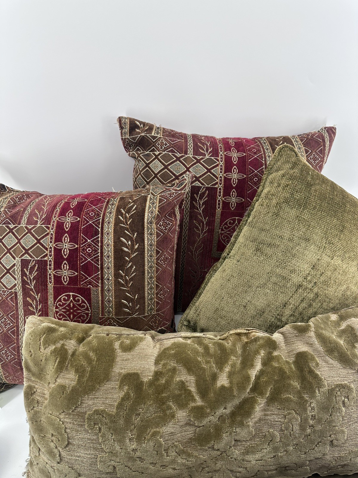 Lot of 4 Vintage Croscill Galleria Throw Pillows 20x20 Heirloom Patchwork Red