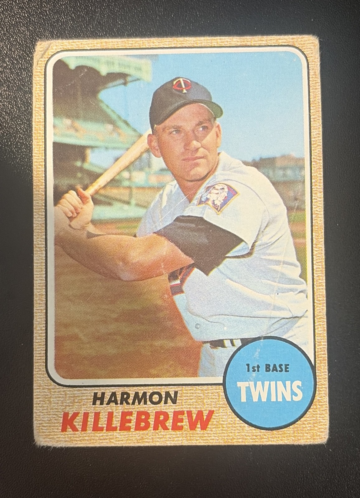 1968 Topps #220 Harmon Killebrew Minnesota Twins HOF Vintage Baseball Card 1968 Topps #220 Harmon Killebrew Minnesota Twins HOF Vintage Baseball Card