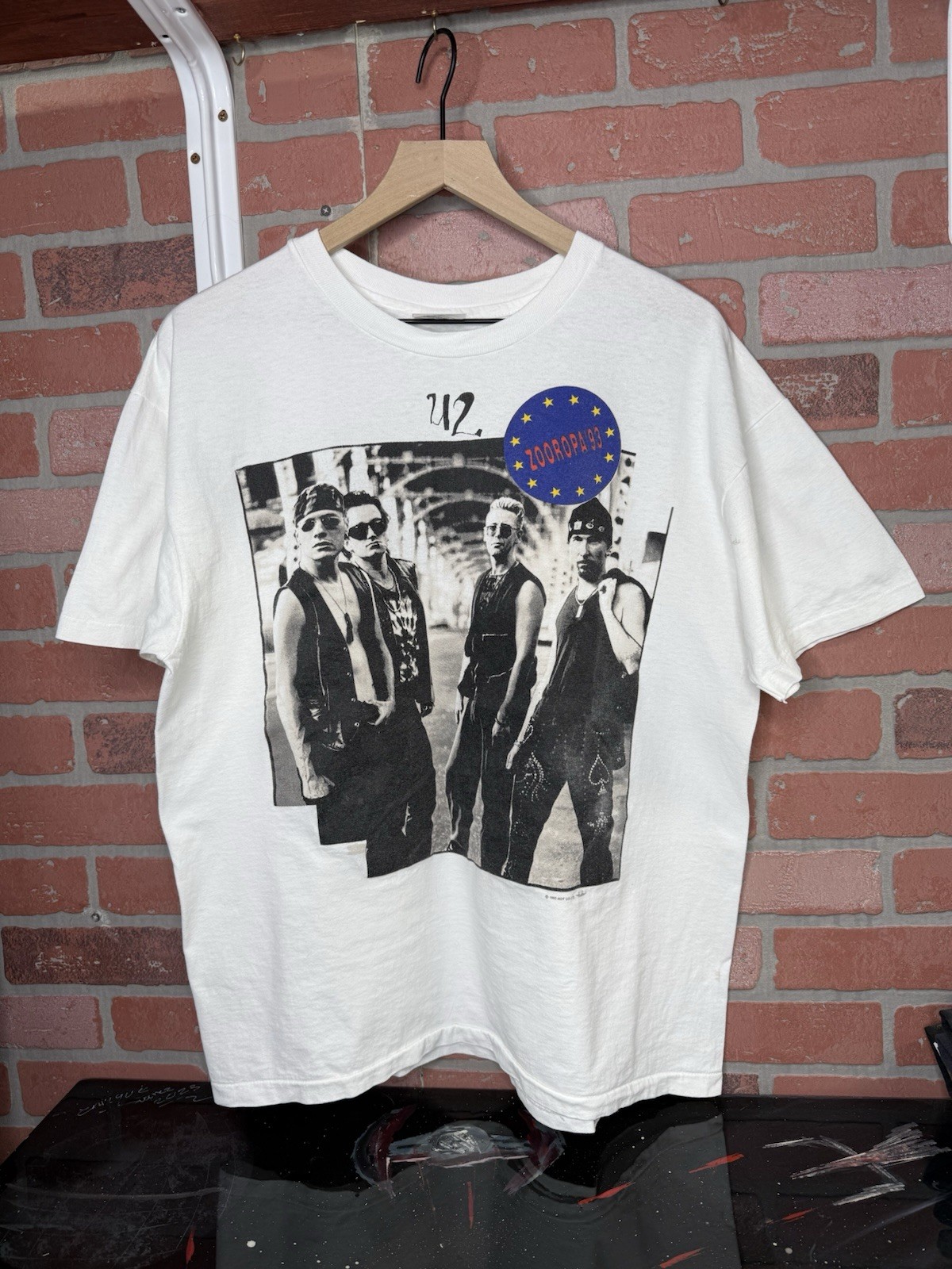 Vintage 90’s U2 Band T-Shirt Vtg Single Stitch Size Size Medium Vintage 90’s U2 Band T-Shirt Vtg Single Stitch Size Size Medium