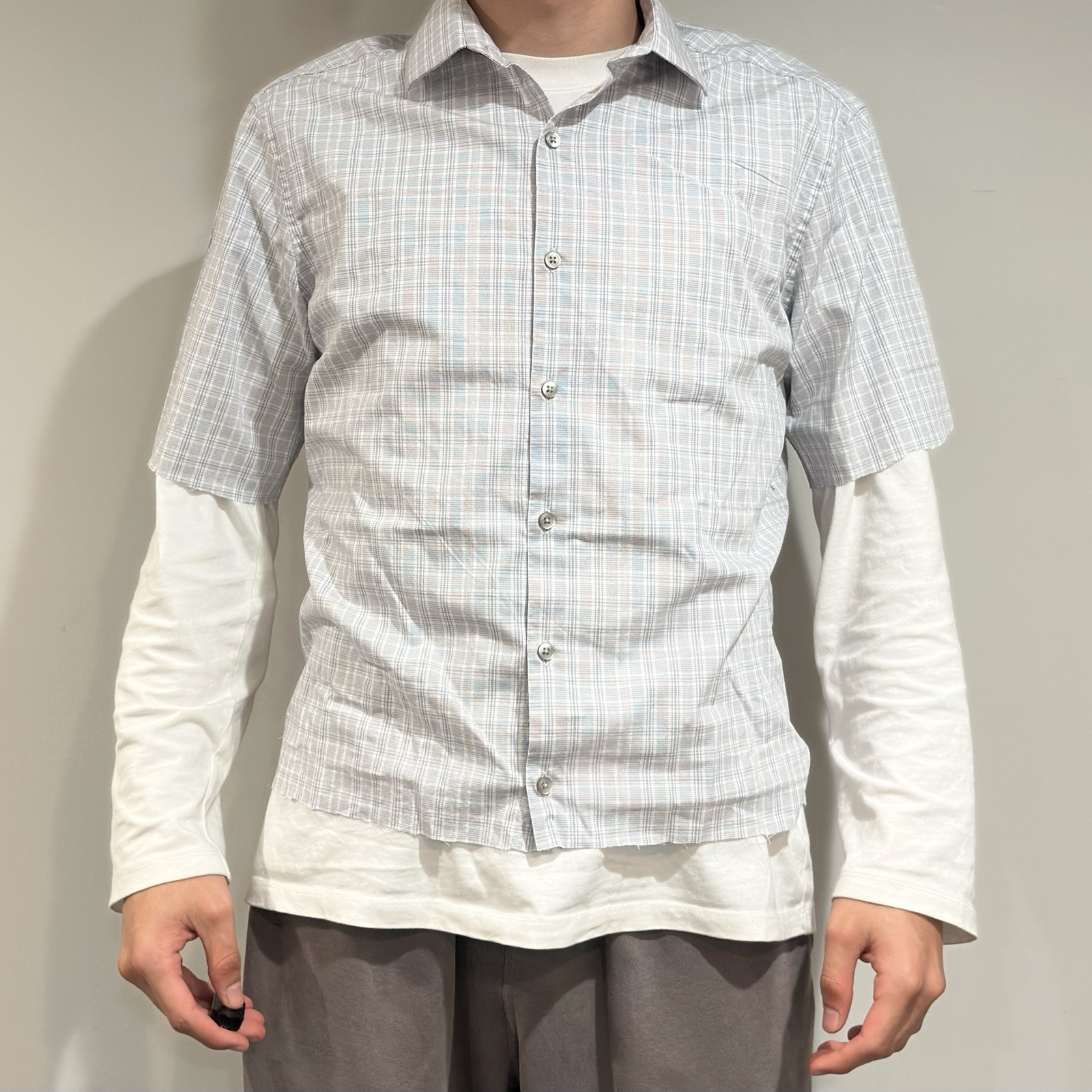 Vintage Cropped Plaid Button-Up Vintage Cropped Plaid Button-Up