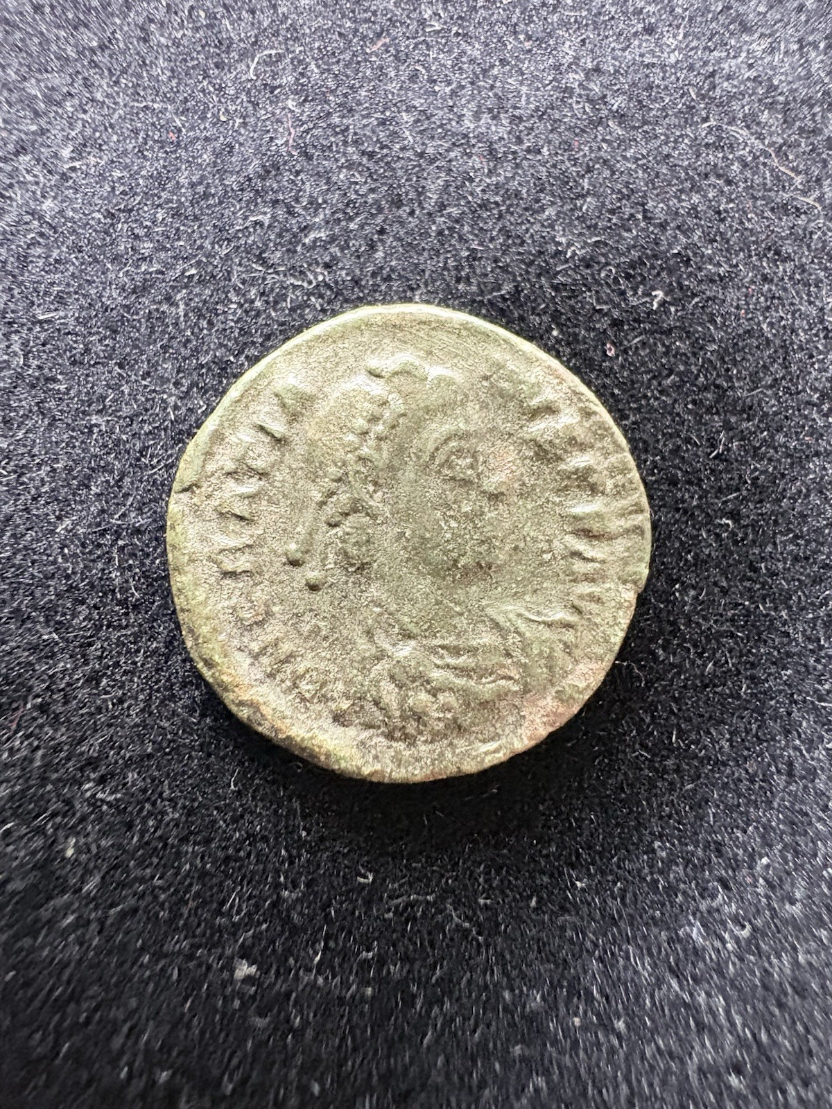 367 - 383 AD Roman Imperial Gratian AE3/4 Copper Coin 367 - 383 AD Roman Imperial Gratian AE3/4 Copper Coin