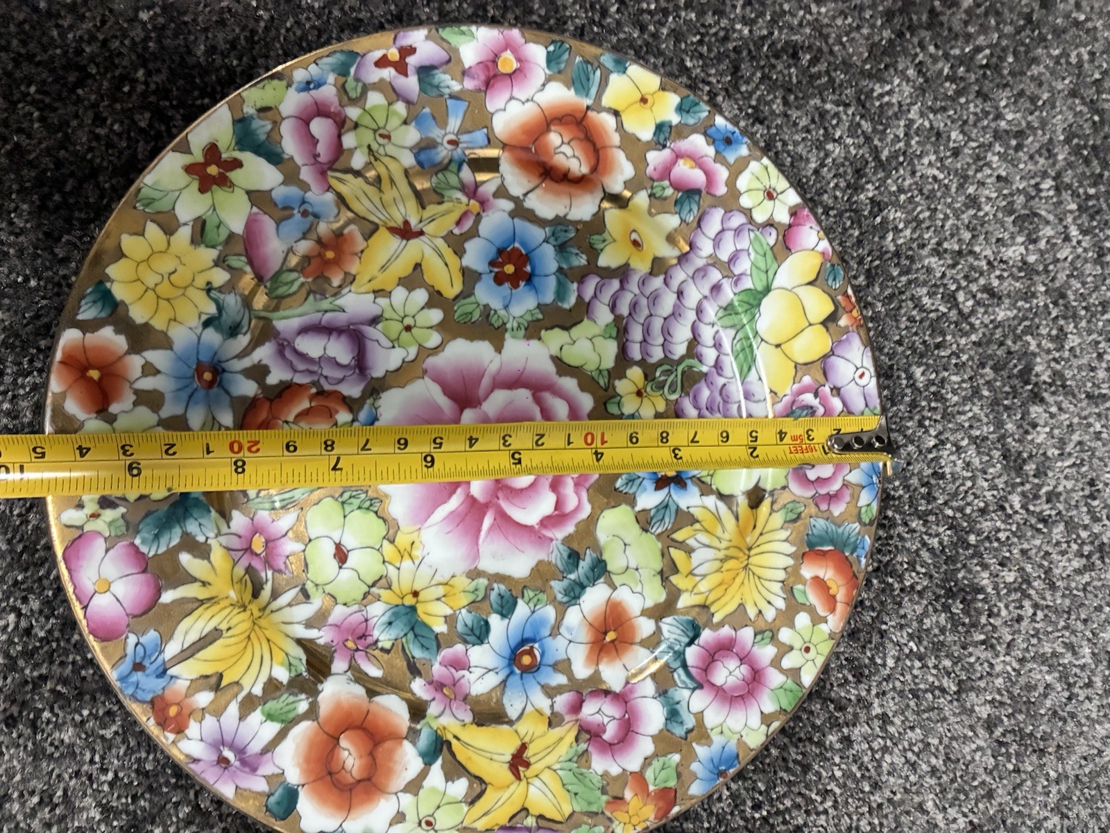 Chinese Millefleur Porcelain Plate Gilt Floral Design Red Seal Mark 25cm