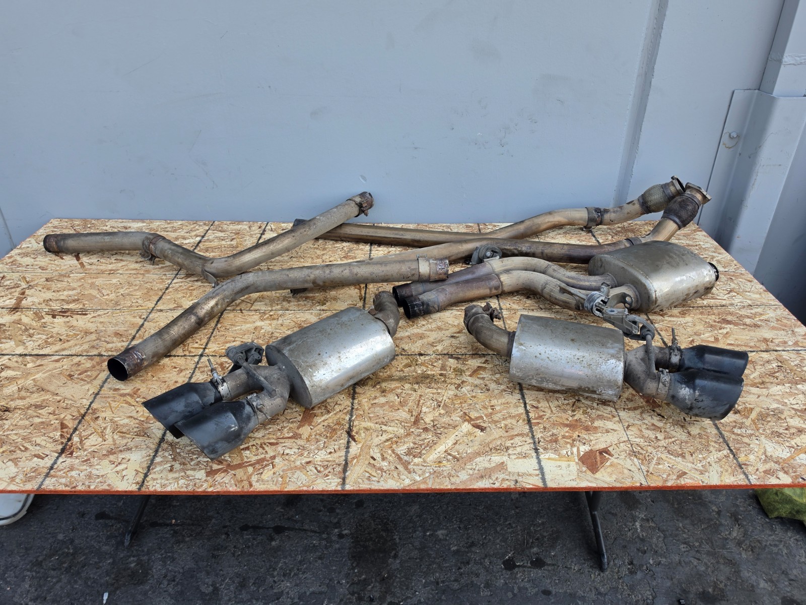 AWE CAT-BACK EXHAUST MUFFLER TIPS SET 115K 13-18 AUDI S6 S7 RS7 4.0L