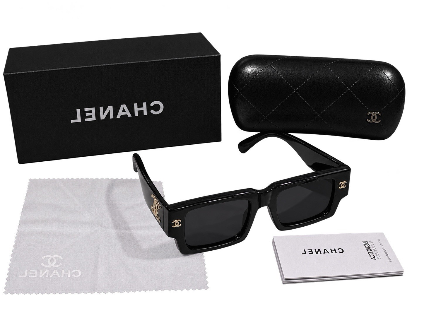 CHANEL Women\'s Black & Gold Oversized Sunglasses Black Tinted Lenses Logo
