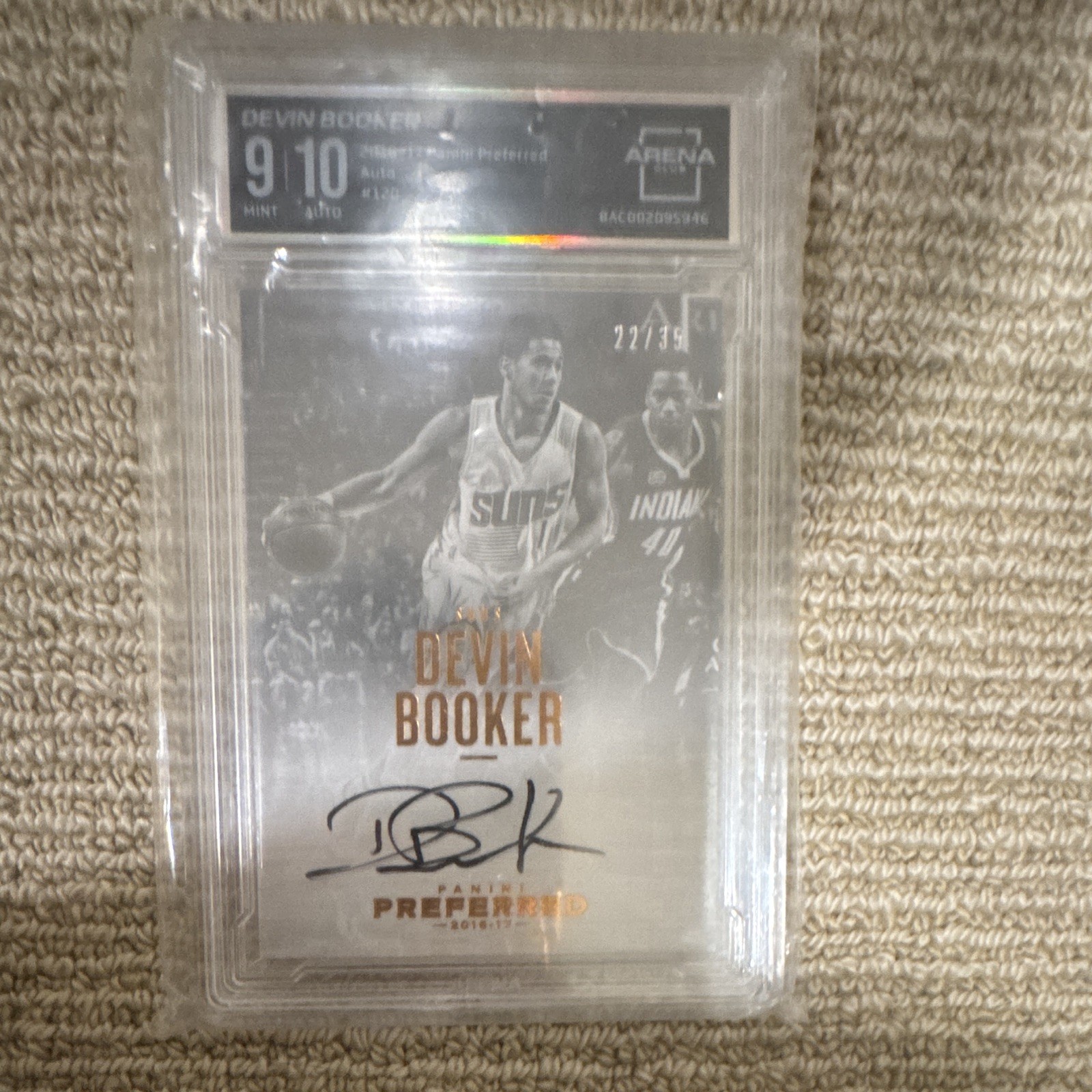 Devin Booker 2016-17 Panini Preferred #120 Auto /39 Graded Phoenix Suns