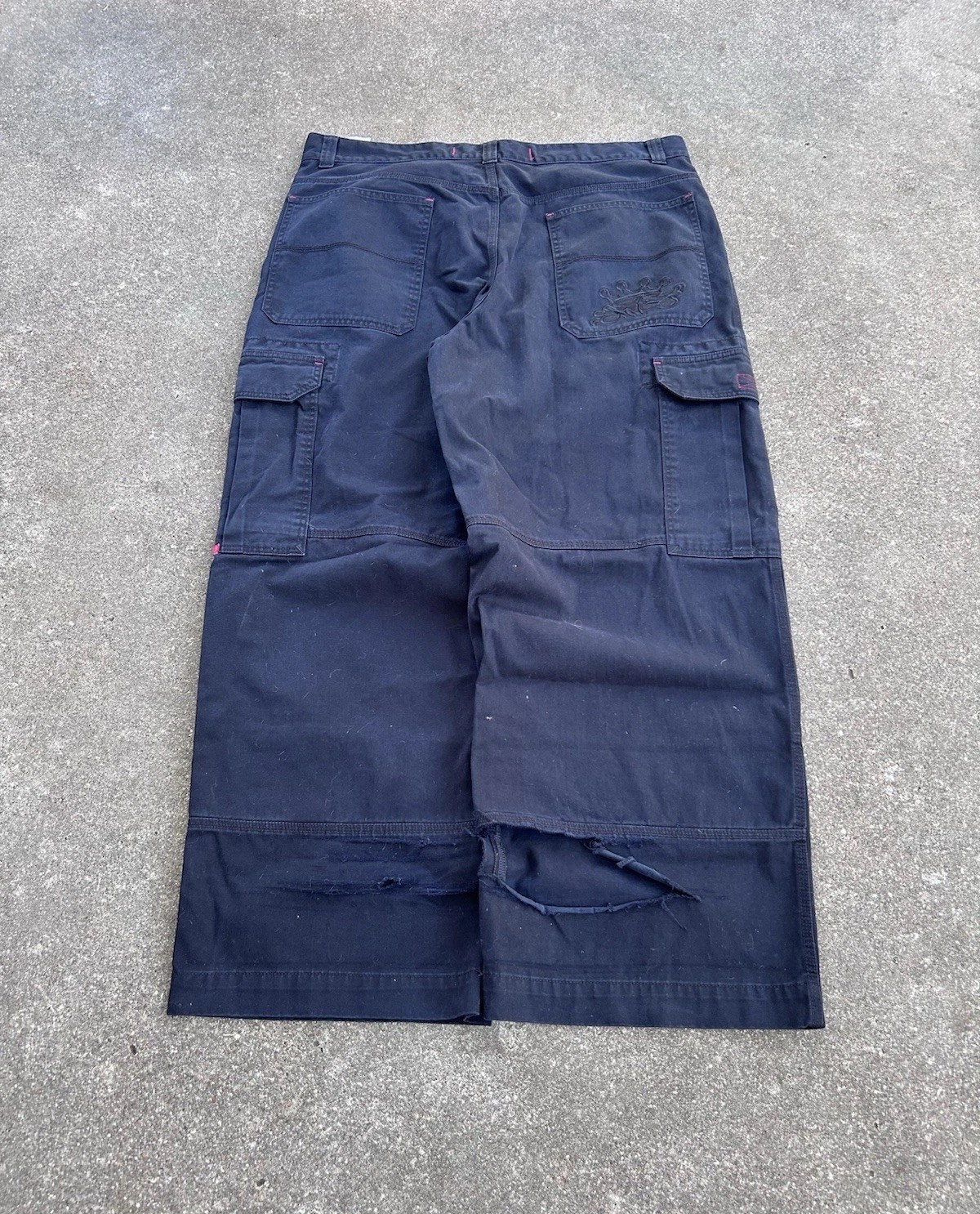 Vintage 2000s Black Jnco Cargo Wide Leg Baggy Pants Size 42 Mens Skater Y2K Vintage 2000s Black Jnco Cargo Wide Leg Baggy Pants Size 42 Mens Skater Y2K