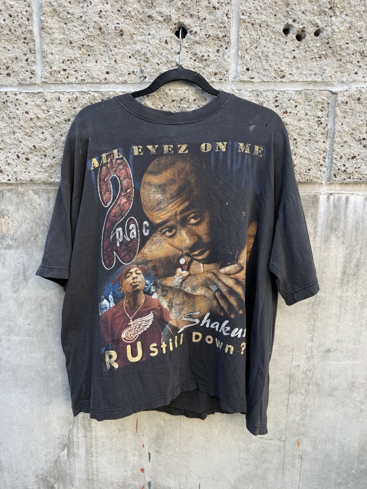 Vintage 90s 2Pac All Eyez On Me Wonder If Heaven Got A Ghetto Graphic T-Shirt Vintage 90s 2Pac All Eyez On Me Wonder If Heaven Got A Ghetto Graphic T-Shirt