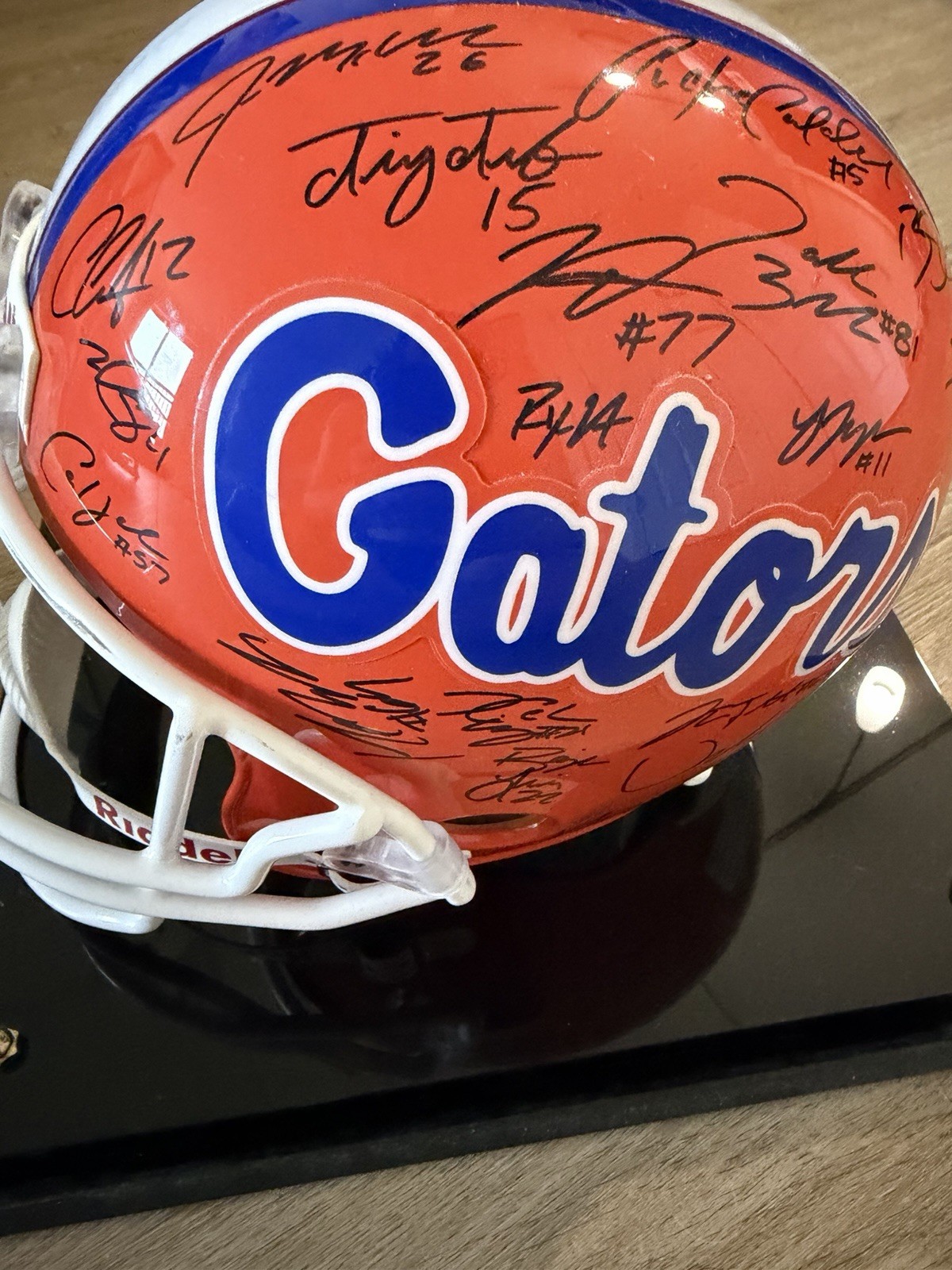 2006 Florida Gators Natl Champ Team Autographed Helmet incl Tebow COA