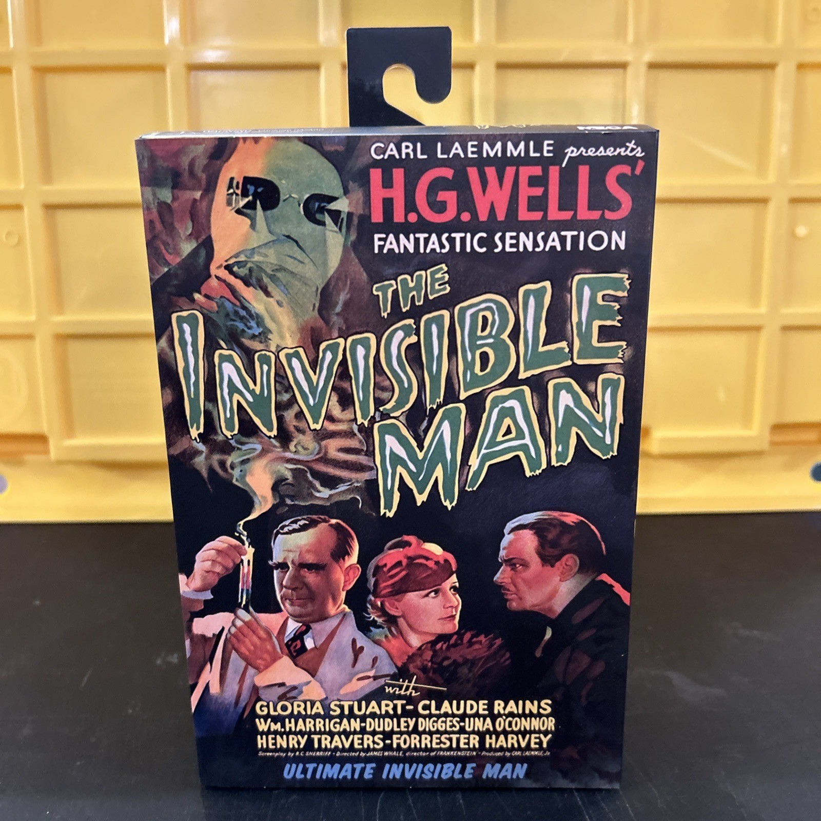 NECA Universal Monsters Ultimate Invisible Man 7\ NECA Universal Monsters Ultimate Invisible Man 7\