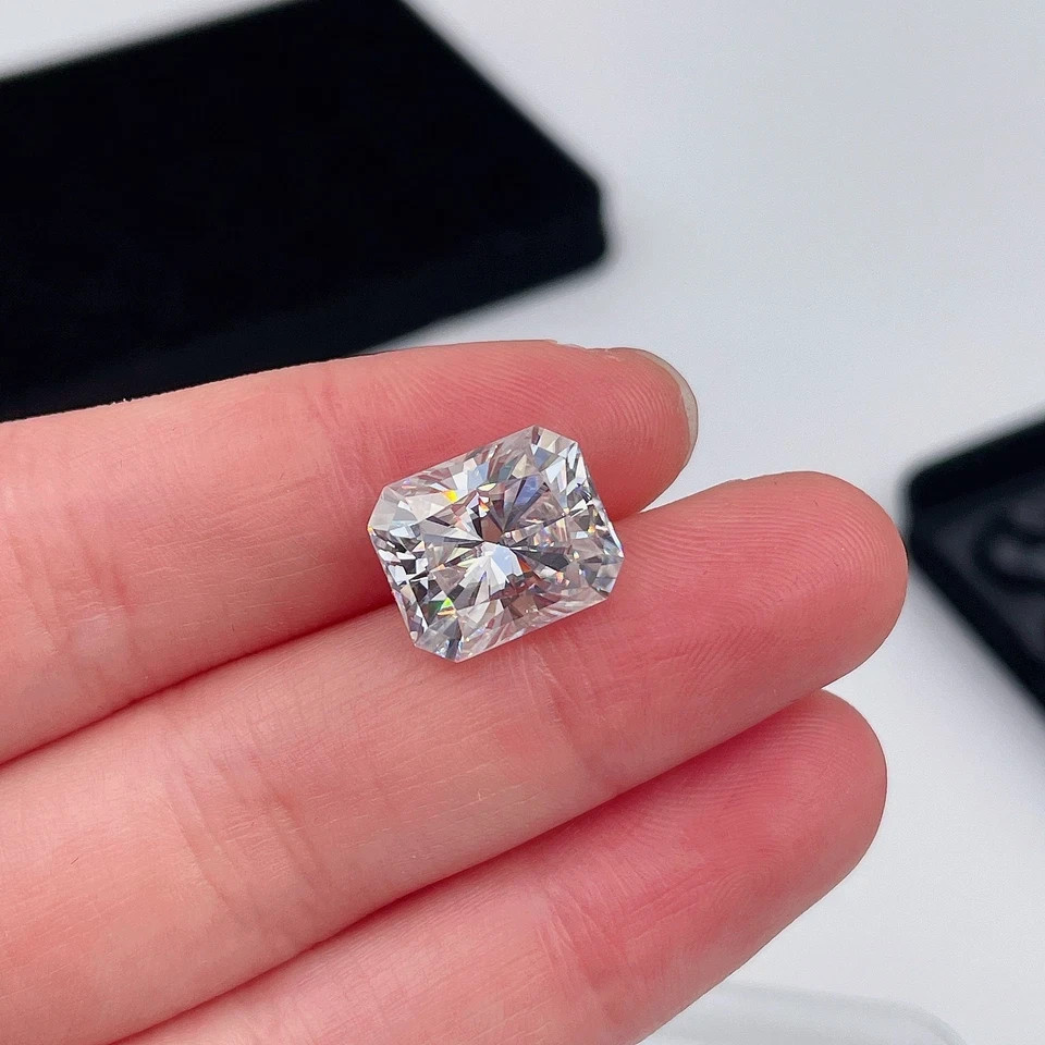 Natural White Diamond 3.50 CT Radiant Cut 8x10 mm VVS1 D Grade Certified Stone