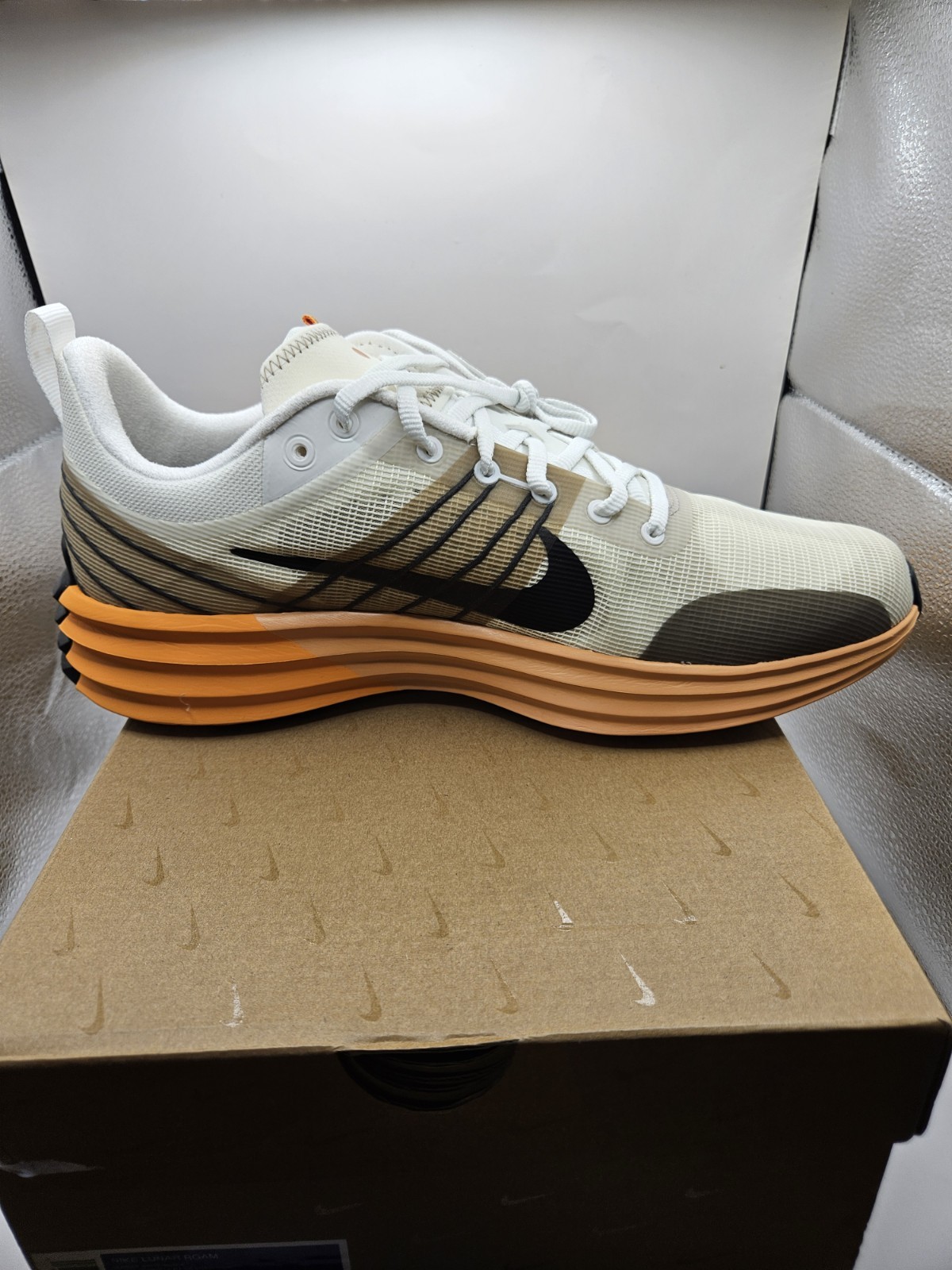 Size 12 Mens 13.5 Women- Nike Lunar Roam Summit White Khaki Orange