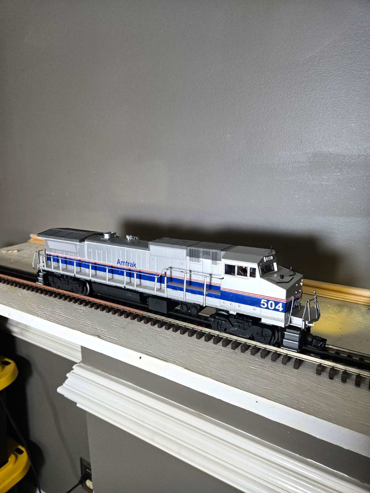 MTH O Scale Amtrak #504 GE Dash 8-40B Diesel 3-Rail Proto 2.0 Item #30-2305-1 MTH O Scale Amtrak #504 GE Dash 8-40B Diesel 3-Rail Proto 2.0 Item #30-2305-1