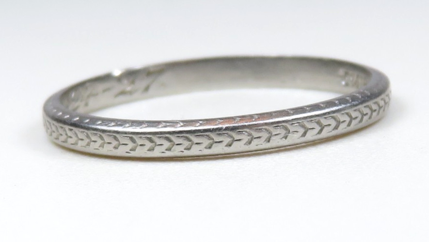 Antique Art Deco J.R. Woods & Sons Platinum Engraved Wedding Band Ring Sz 6.5