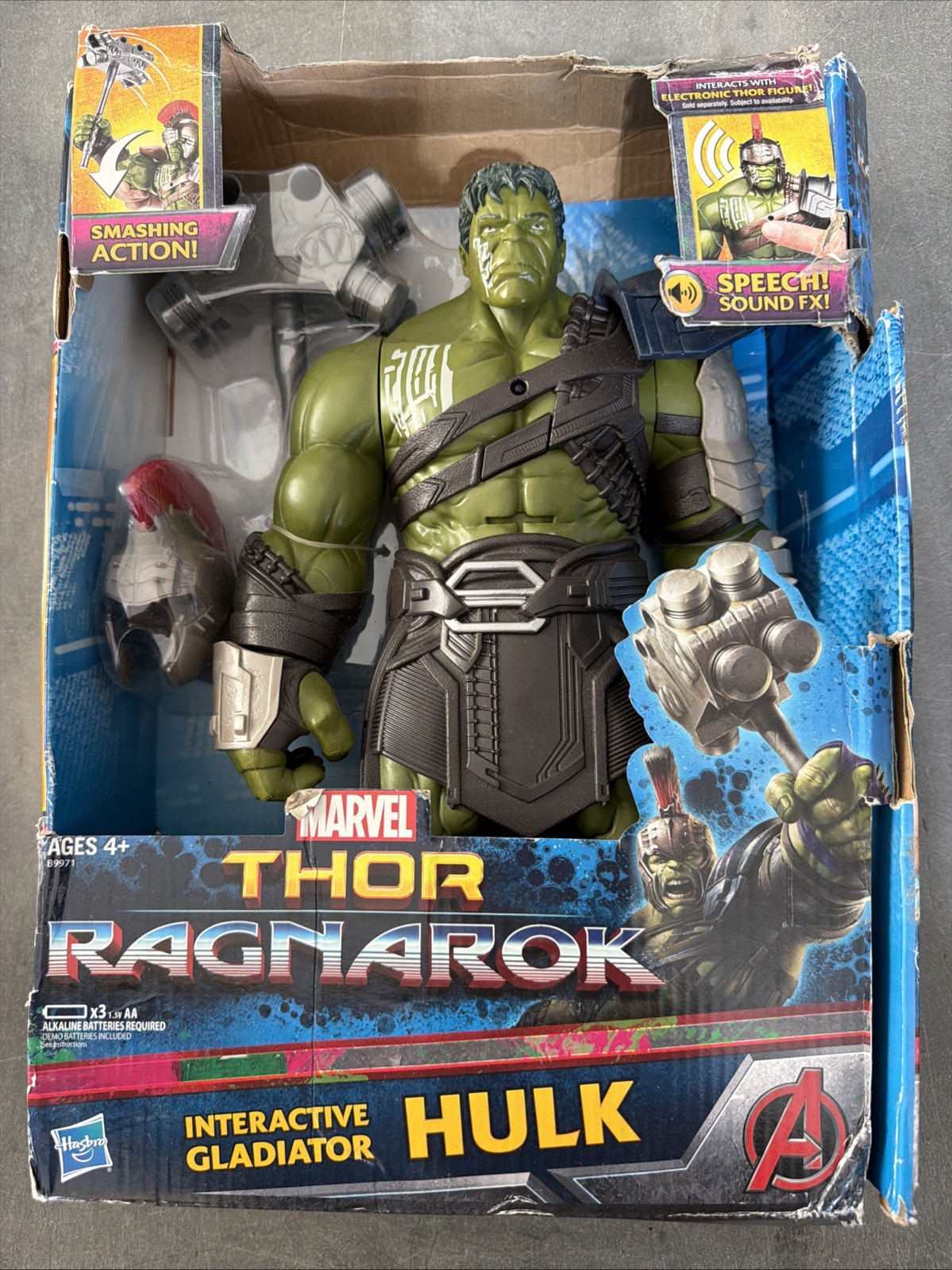 Hasbro Marvel Thor Ragnarok Interactive Gladiator Hulk NIB 14” Box Damage