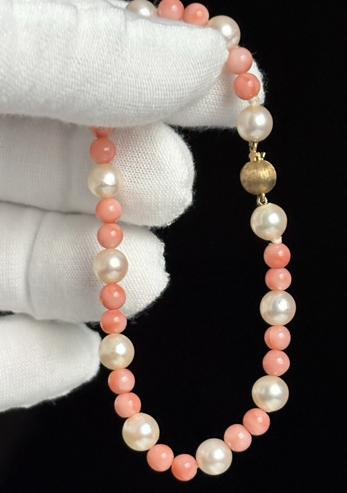 VTG 9ct 9k Gold Clasp Angel Skin Coral and Pearl Bracelet 7.5” Germany J. Köhle