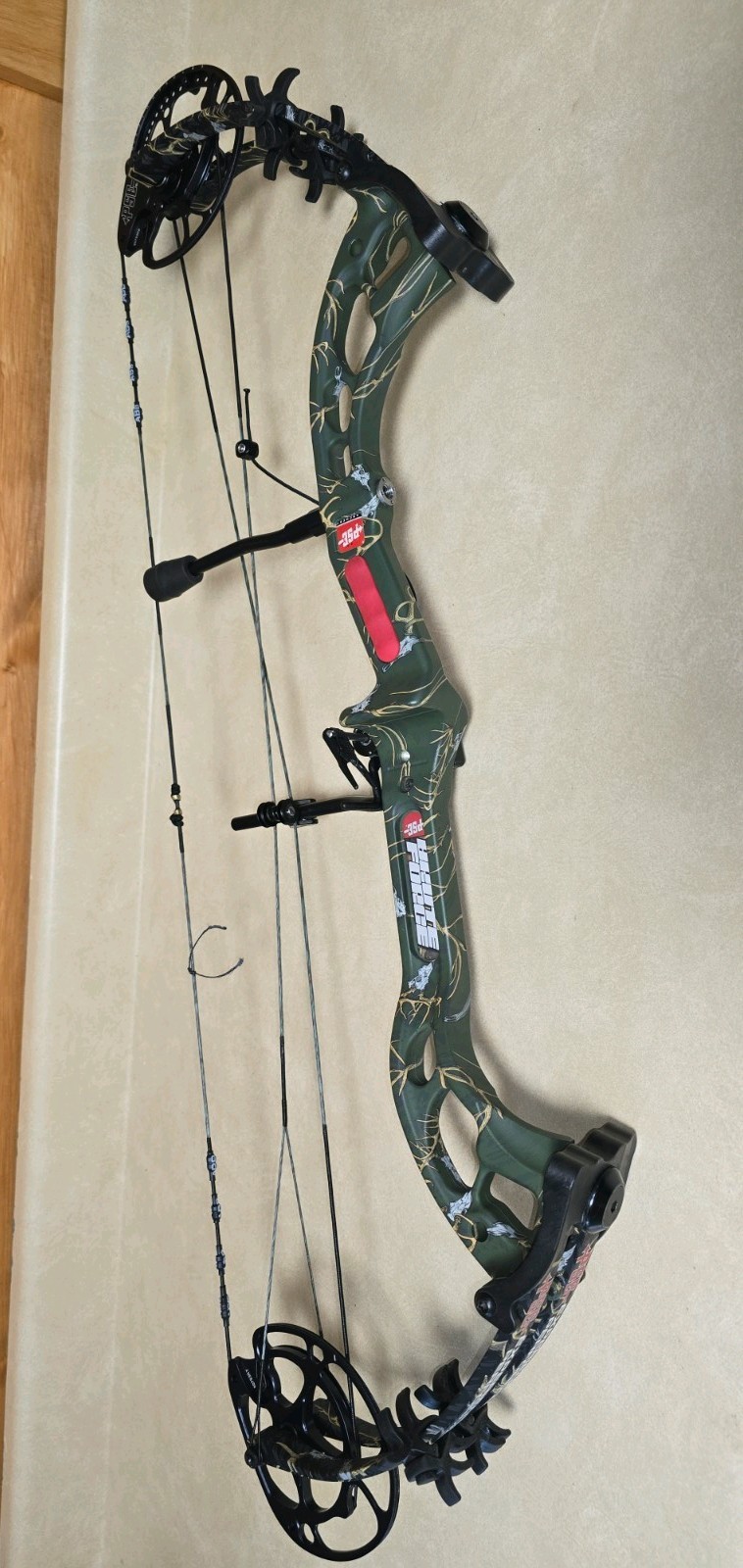 MINT RIGHT HAND PSE BRUTE FORCE COMPOUND BOW 60# 28.5 \ MINT RIGHT HAND PSE BRUTE FORCE COMPOUND BOW 60# 28.5 \