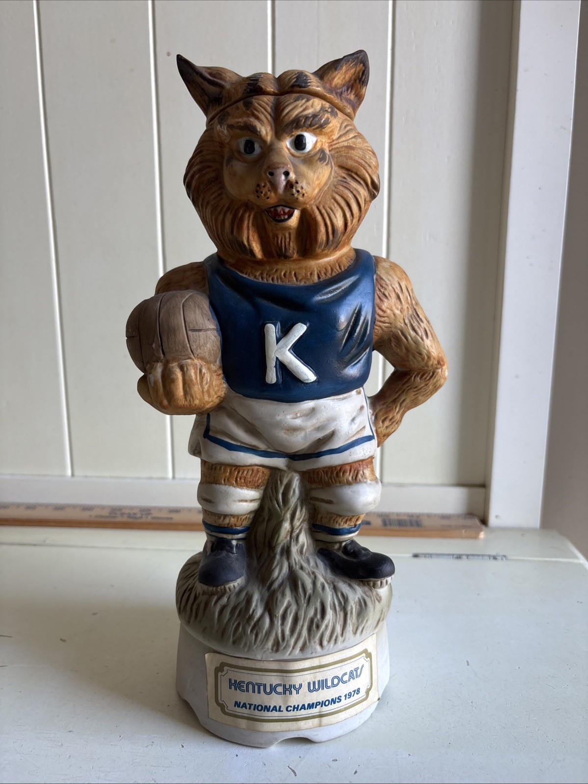 1978 Kentucky Wildcats National Champions Basketball Hoffman Music Decanter