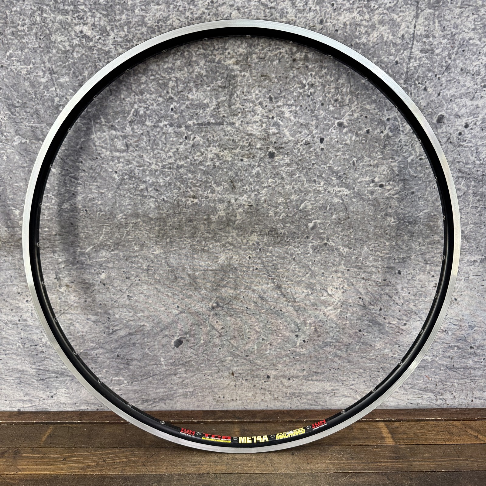 Sun Rims ME14A 700c Rim 32H Silver Clincher 19C Presta Alloy Road