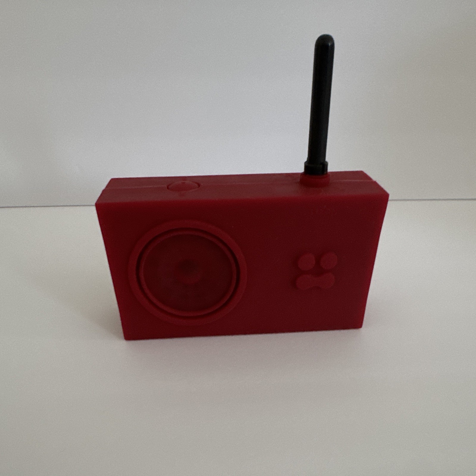 Vintage 1997 Lexon Tykho Radio In Red Rubber By Marc Berthier Vintage 1997 Lexon Tykho Radio In Red Rubber By Marc Berthier