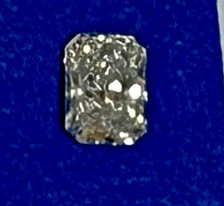 1.01 Carat Rectangular Lab Grown Diamond IGI Certified Color G Clarity VVS2 1.01 Carat Rectangular Lab Grown Diamond IGI Certified Color G Clarity VVS2