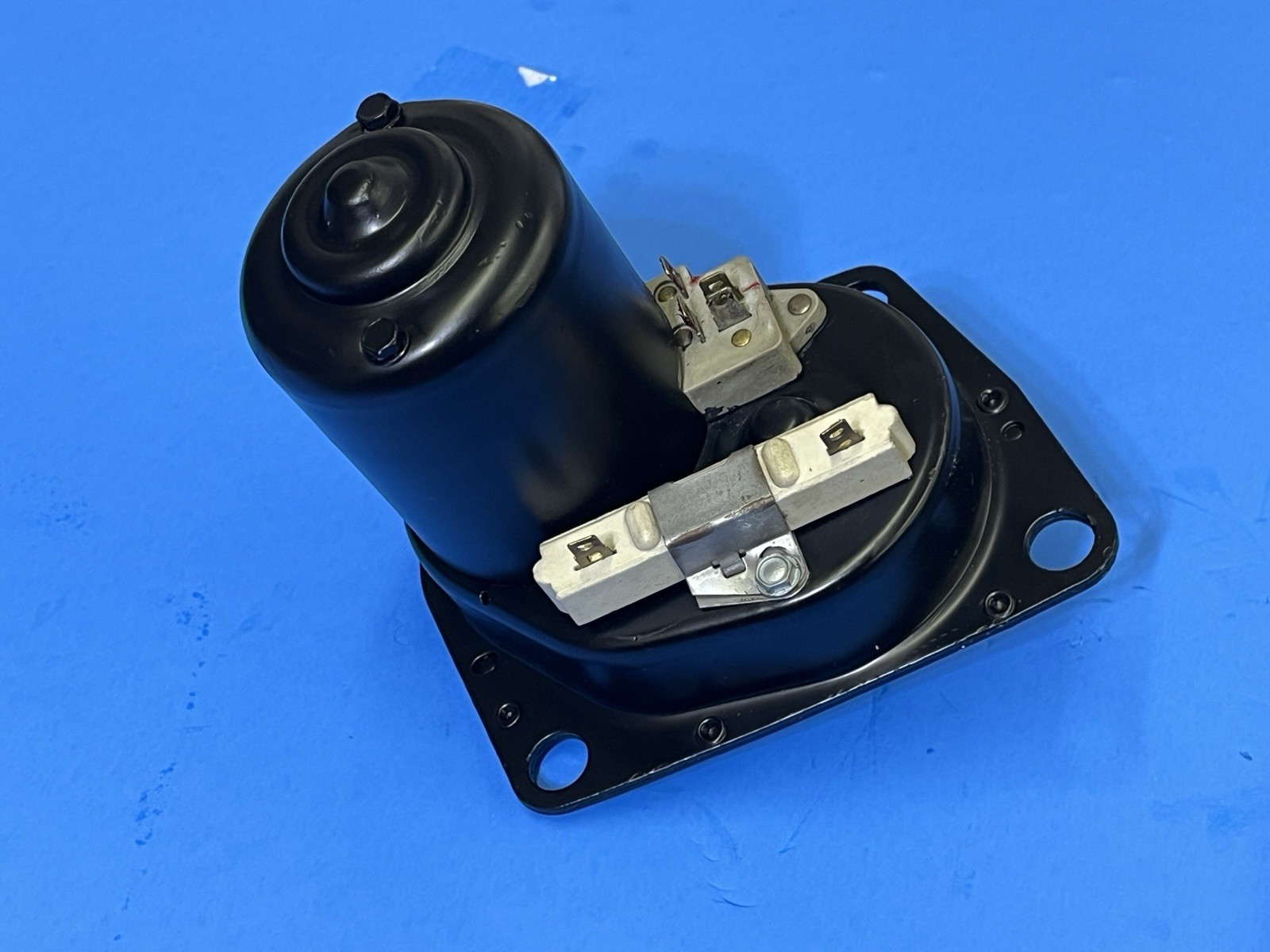 1968 1969 1970 1971 plymouth wiper motor Charger Dart Demon Polara FURY Valiant 1968 1969 1970 1971 plymouth wiper motor Charger Dart Demon Polara FURY Valiant