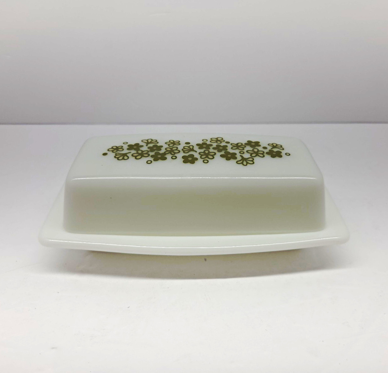 Vintage Pyrex Spring Blossom Green Butter Dish 72-B Covered Crazy Daisy Milk Gls